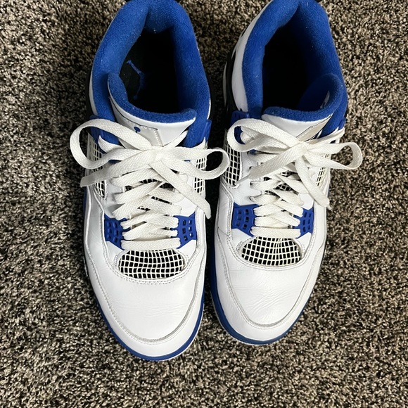 Worn twice! - Picture 1 of 3